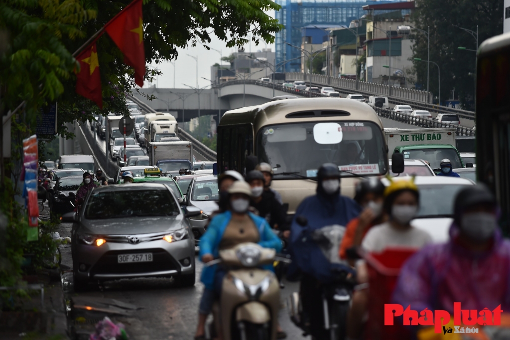 Dự báo thời tiết ngày 14/9/2023: Hà Nội mưa vừa, có nơi mưa rất to và dông