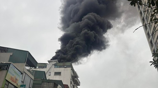 Hà Nội: Cháy ngôi nhà 7 tầng ở quận Thanh Xuân