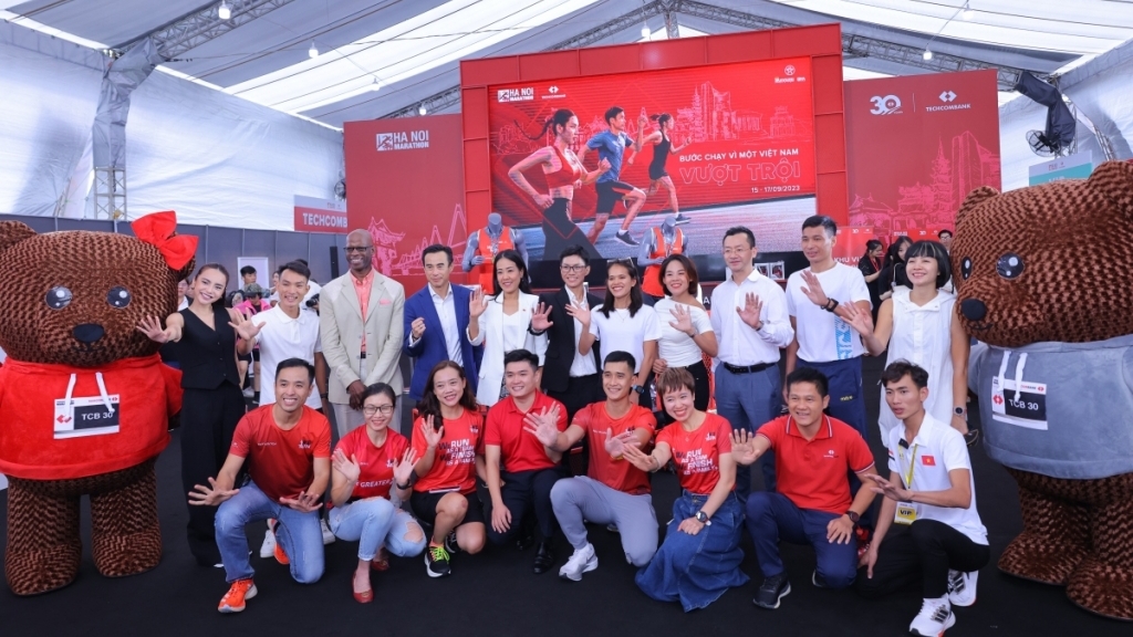 Hà Nội Marathon Techcombank 2023: Bước chạy vì một Việt Nam vượt trội