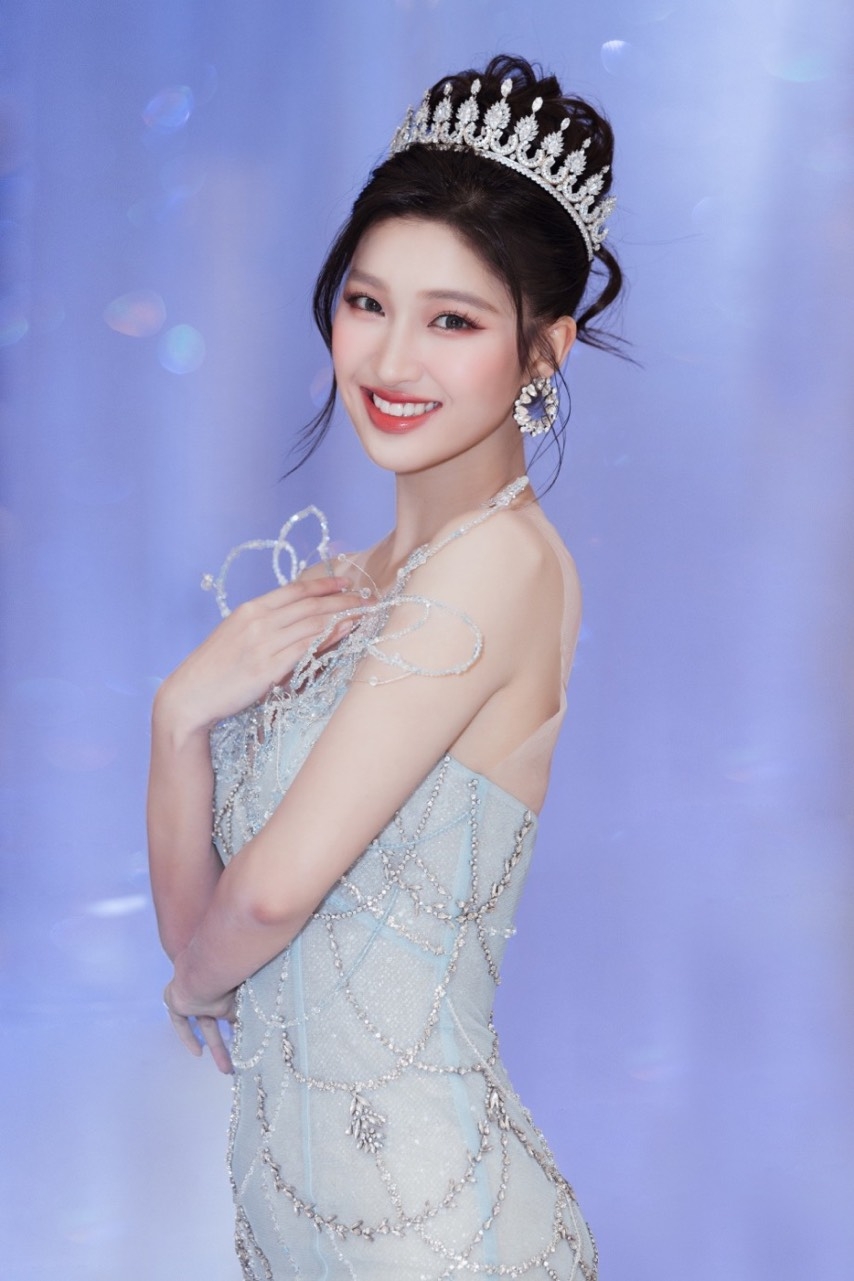 Phương Nhi liên tiếp được đánh giá cao tại Hoa hậu Quốc tế 2023