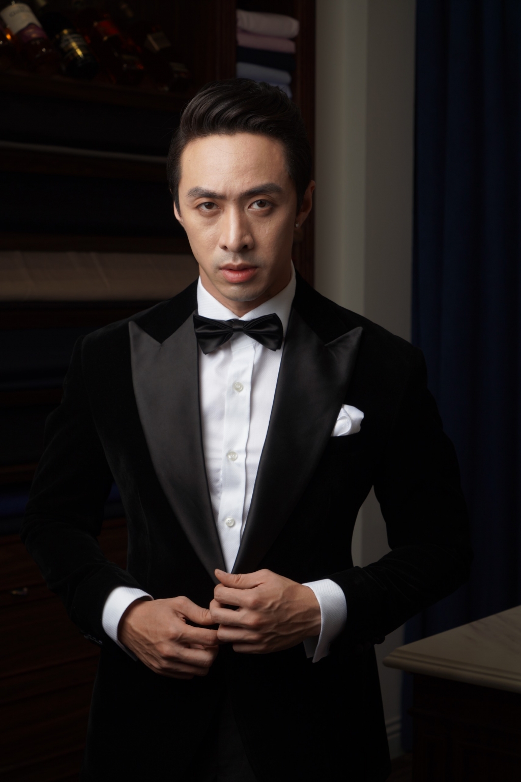Diễn viên Trương Hoàng “vượt khó” để đóng vai kẻ si tình trong phim “Biệt dược đen”