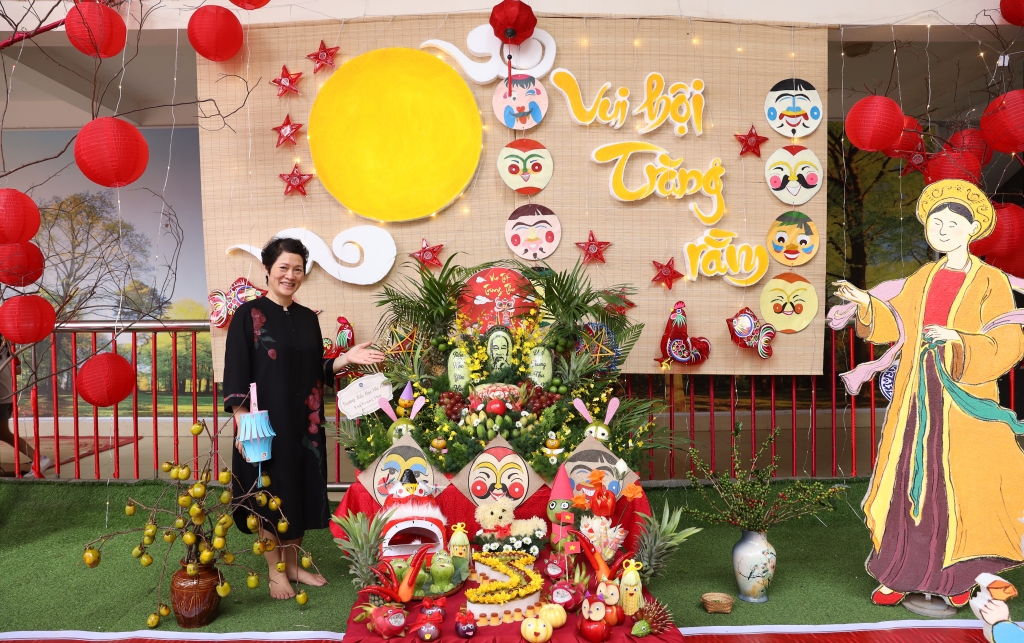 Đấu giá tranh gây quỹ ủng hộ học sinh khuyết tật, có hoàn cảnh khó khăn