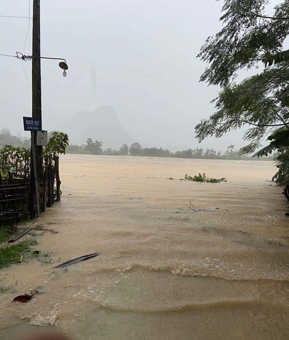 Mưa lớn nước dâng cao tại huyện Thường Xuân (ảnh CTV)
