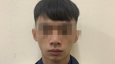 Bắt quả tang nam sinh lớp 12 đang bán ma tuý dạng cỏ