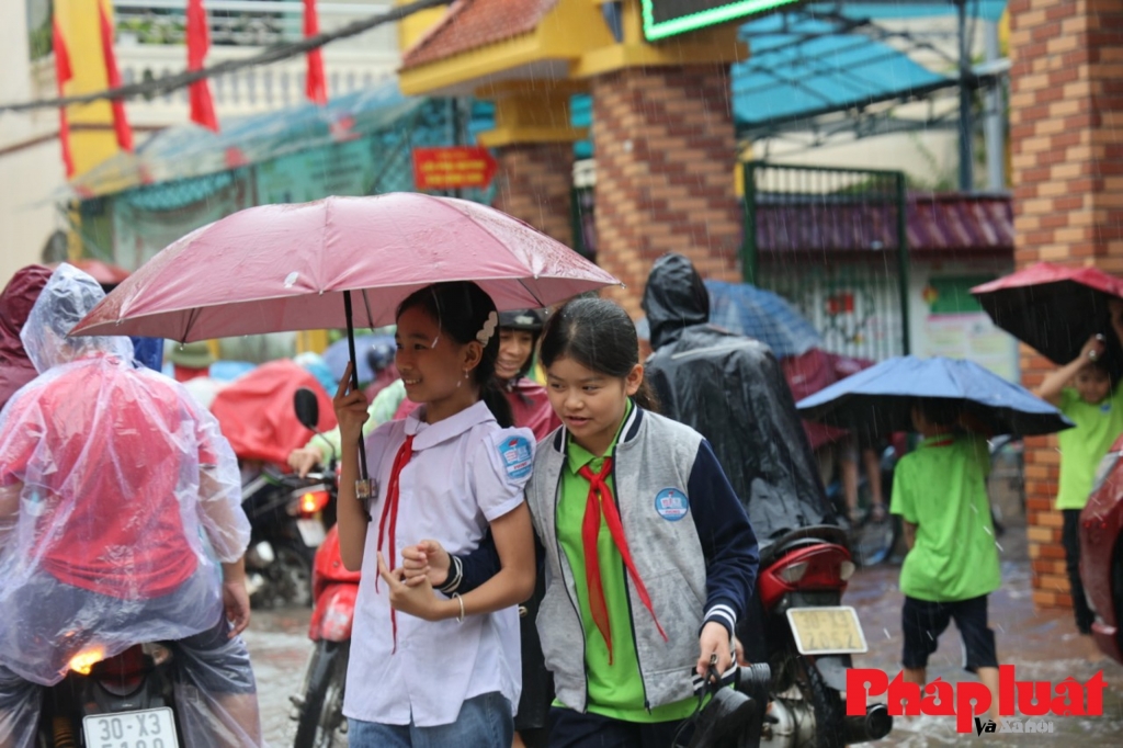 Dự báo thời tiết 10 ngày tới: Bắc Bộ và Hà Nội chiều tối có mưa dông vài nơi, ngày nắng