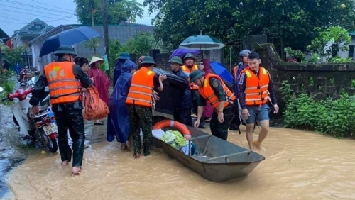 4 người chết, 13 người bị thương và mất tích do mưa  lũ ở Bắc Bộ và Bắc Trung Bộ