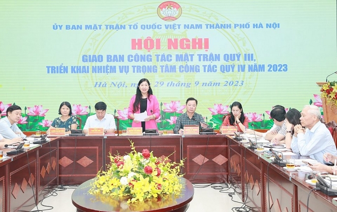 Chủ tịch Ủy ban MTTQ Việt Nam TP Hà Nội Nguyễn Lan Hương phát biểu kết luận Hội nghị.  	Ảnh: Linh Nguyễn
