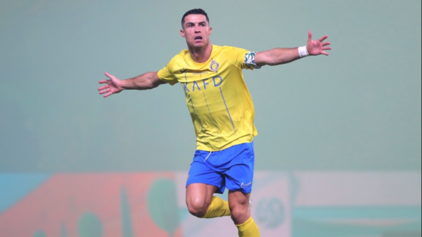 Ronaldo tiếp tục “nổ súng”, cạnh tranh với Haaland