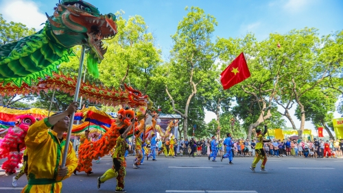 Những hình ảnh đẹp nhất của lễ hội Carnaval Thu Hà Nội