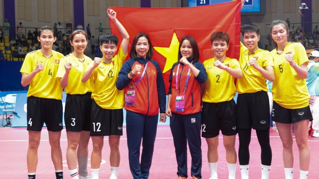 Đoàn Thể thao Việt Nam đứng vị trí thứ mấy sau khi giành tấm HCV thứ hai ở ASIAD 19?