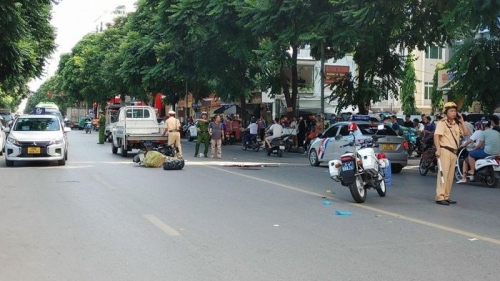 Hà Nội: Tìm nhân chứng vụ tai nạn chết người trên phố Lê Trọng Tấn