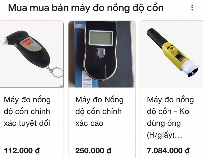 -	Máy đo nồng độ cồn được rao bán trên mạng với nhiều mức gia khác nhau. Ảnh: Bạch Dương