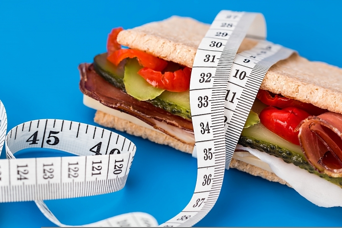Một số nguyên tắc trong ăn uống cho người muốn giảm cân