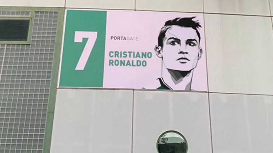 Đội bóng cũ quyết định tôn vinh Ronaldo