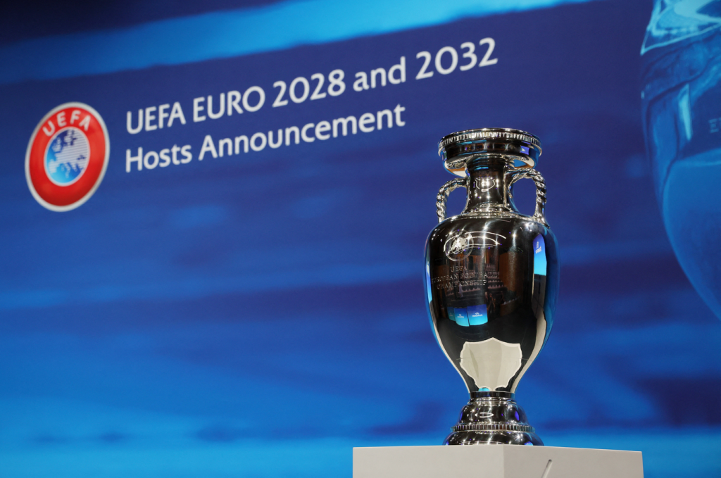 Chính thức xác định được chủ nhà vòng chung kết EURO 2028 và 2032