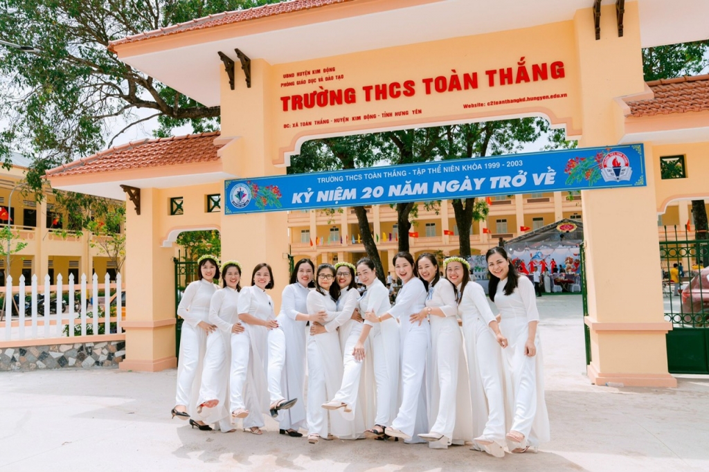 THCS Toàn Thắng - Thanh xuân tươi đẹp của chúng tôi