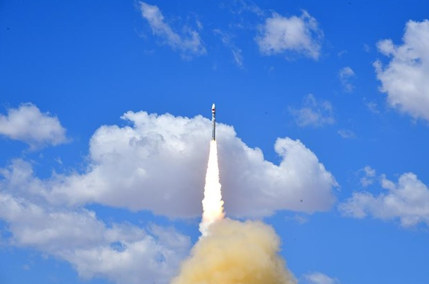 Trung Quốc thực hiện phóng thành công vệ tinh mới