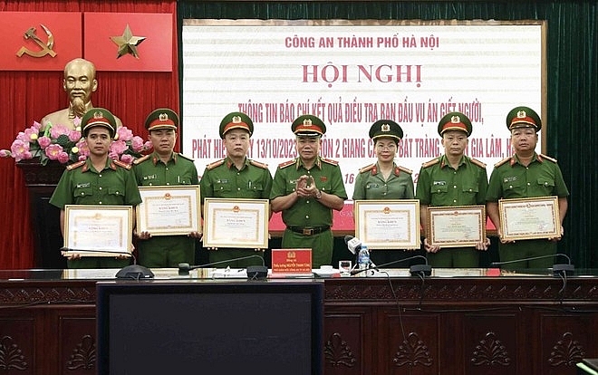 Chủ tịch UBND Thành phố Hà Nội khen thưởng các tập thể, cá nhân có thành tích xuất sắc trong điều tra vụ án đặc biệt nghiêm trọng