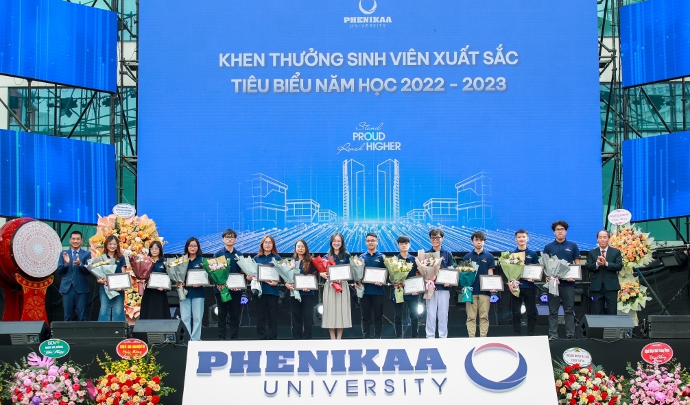 Trường Đại học Phenikaa tưng bừng khai giảng năm học mới