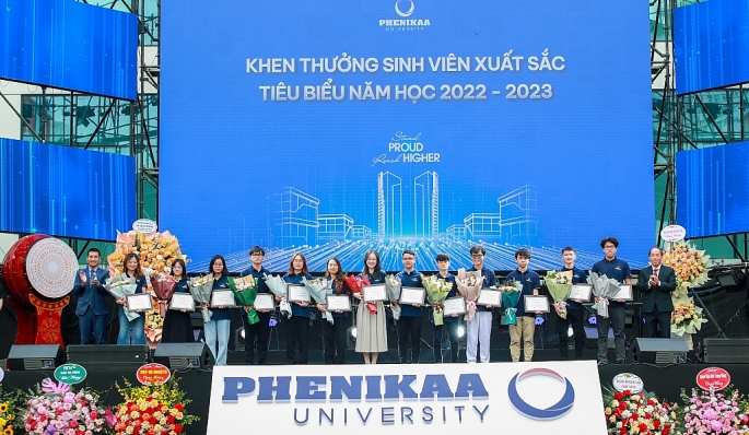 Trường Đại học Phenikaa tưng bừng khai giảng năm học mới
