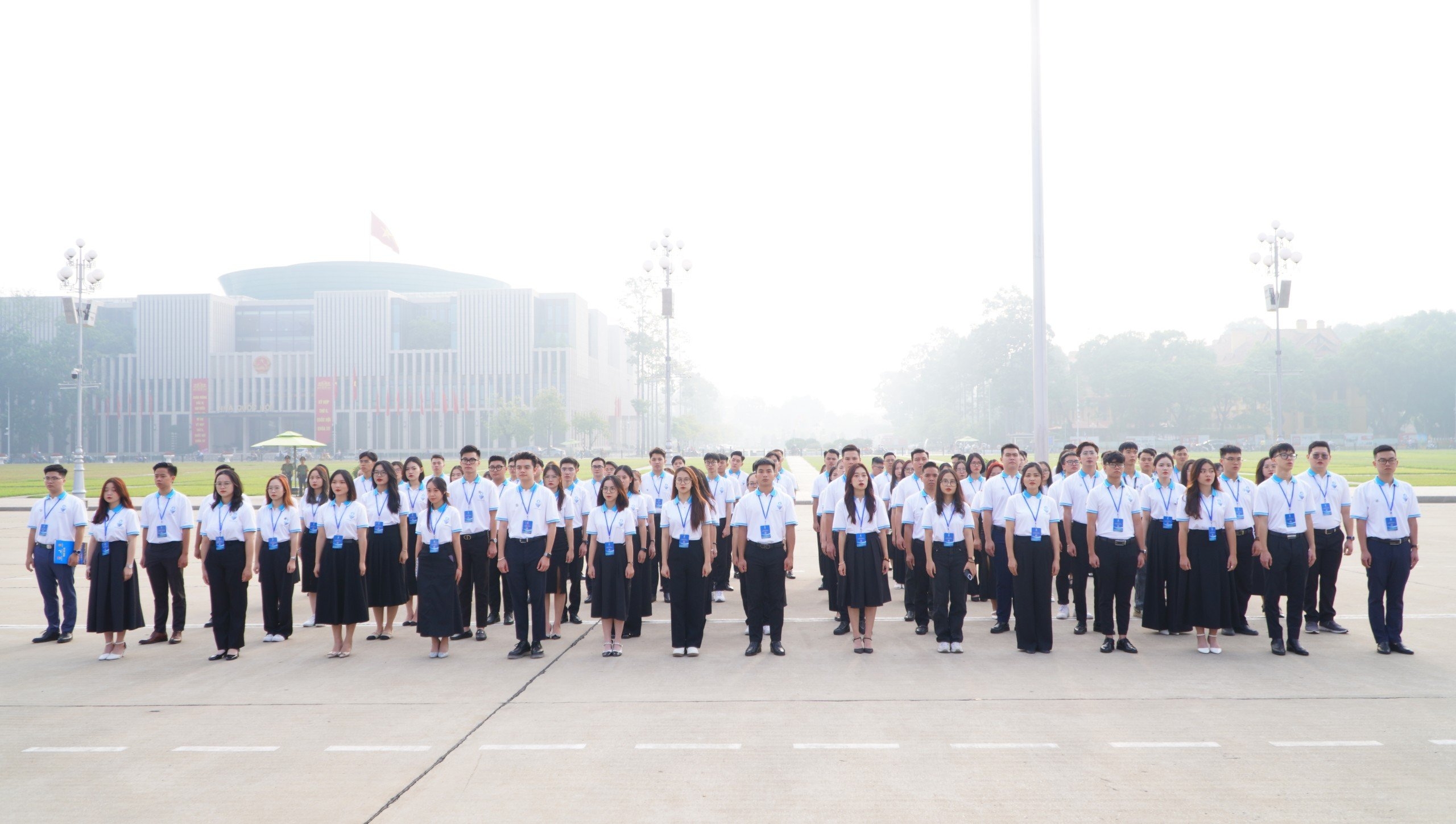 Hội Sinh viên TP Hà Nội báo công dâng Bác, khai mạc Đại hội Hội Sinh viên TP Hà Nội lần VIII