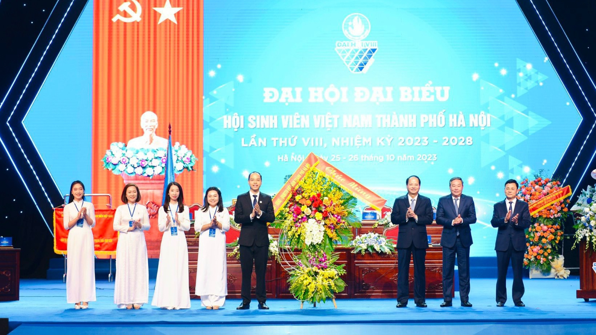 Toàn cảnh Ðại hội đại biểu Hội Sinh viên Việt Nam TP Hà Nội lần thứ 8