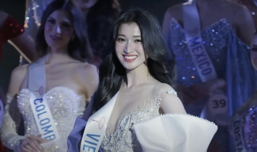 Phương Nhi xuất sắc lọt top 15 Hoa hậu Quốc tế