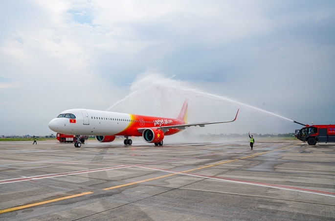 Tàu bay mới tại Hamburg (Đức) trước giờ cất cánh về Việt Nam. Ảnh: Vietjet 