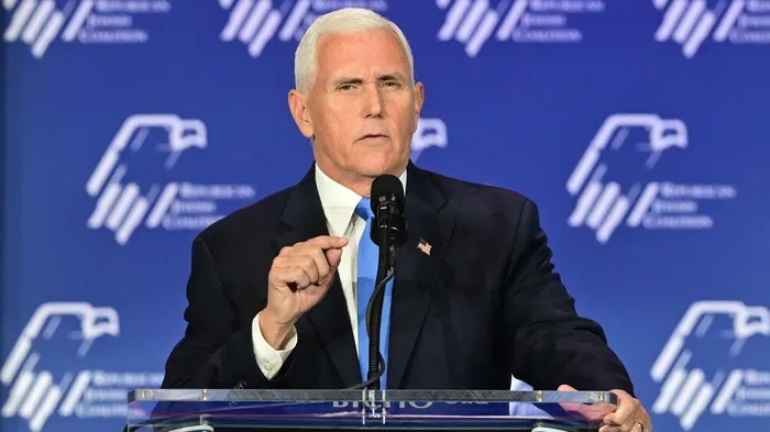 Cựu Phó Tổng thống Mỹ Mike Pence từ bỏ cuộc đua vào Nhà Trắng