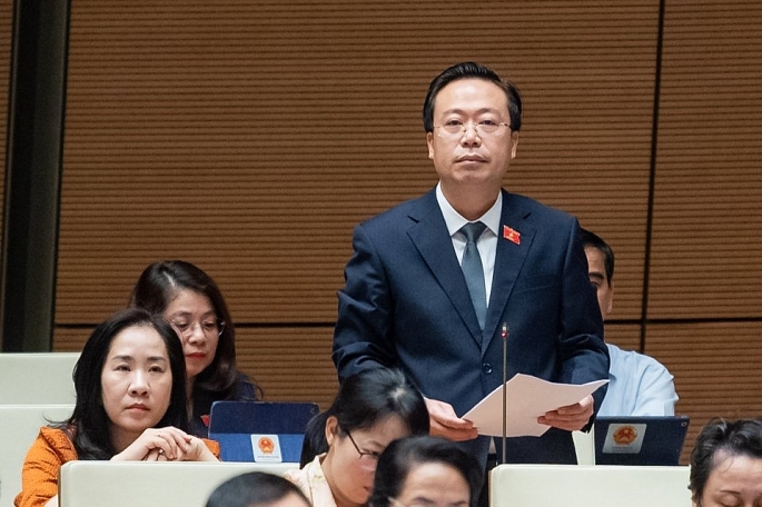 Đại biểu Nguyễn Đại Thắng (Đoàn tỉnh Hưng Yên) đề nghị tiếp tục rà soát các quy định của dự thảo Luật nhằm bảo đảm đồng bộ thống nhất với các dự án Luật