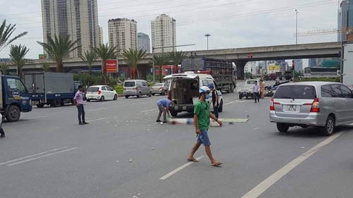 Hà Nội: Tìm người biết thông tin vụ tai nạn giao thông trên Đại lộ Thăng Long