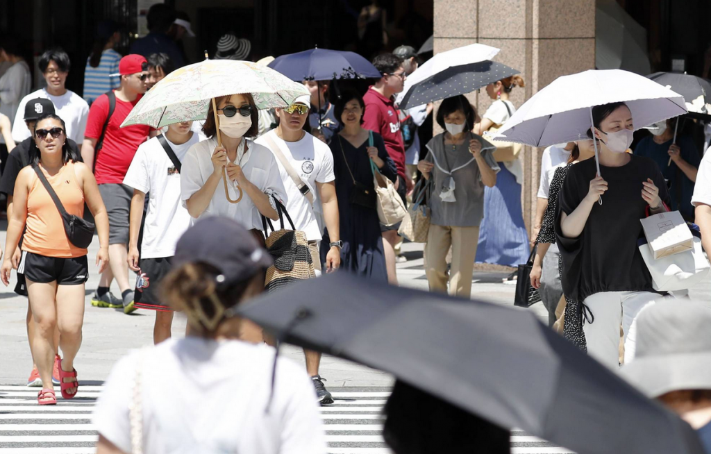 Mức nhiệt cao kỷ lục kéo dài 141 ngày liên tiếp tại thủ đô Tokyo, Nhật Bản