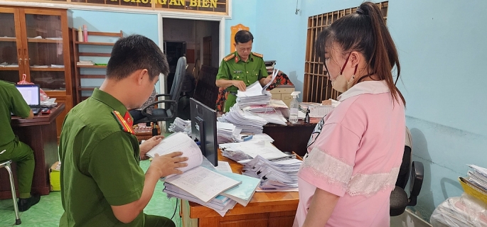 Kiên Giang: Bắt tạm giam Trưởng văn phòng công chứng huyện An Biên