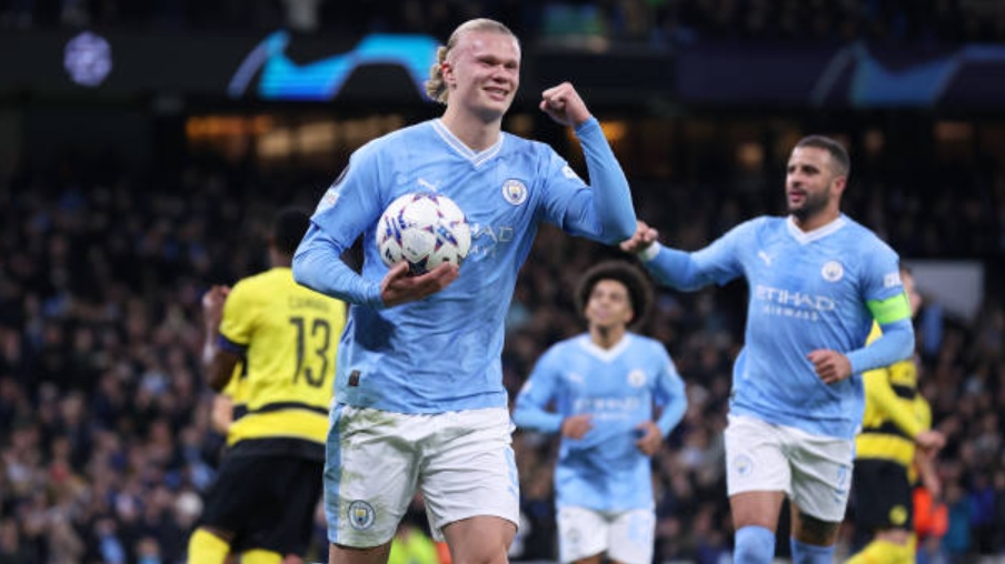 Man City dễ dàng giành vé vào vòng 1/8 Champions League