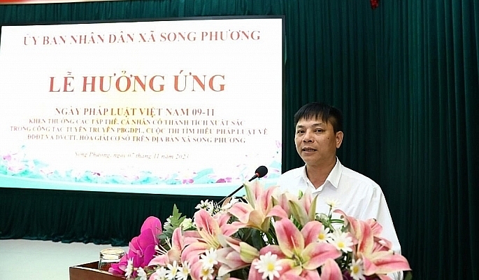 Nhiều tập thể, cá nhân được khen thưởng tại Lễ hưởng ứng ngày Pháp luật Việt Nam