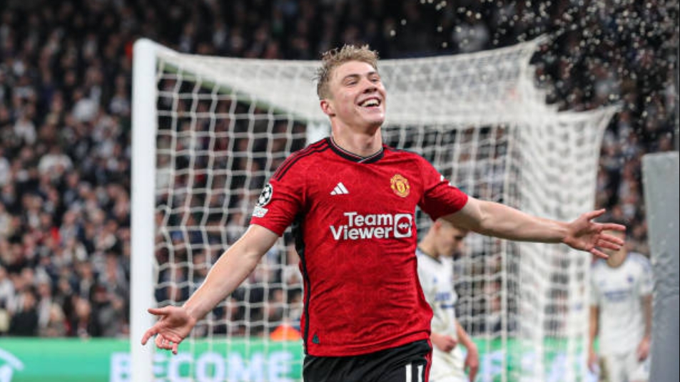 Hojlund đi vào lịch sử Man Utd trong ngày buồn của đội