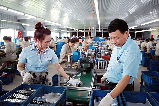 Sản xuất khóa tại Công ty cổ phần Khóa Việt - Tiệp. Ảnh: Thanh Hiền