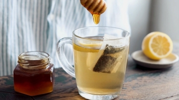 Uống trà xanh pha mật ong có tác dụng gì?