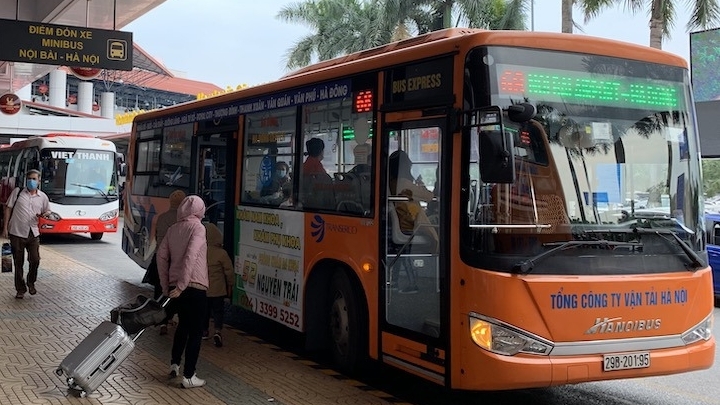 Xe buýt chất lượng cao đi Sân bay Nội Bài hút khách
