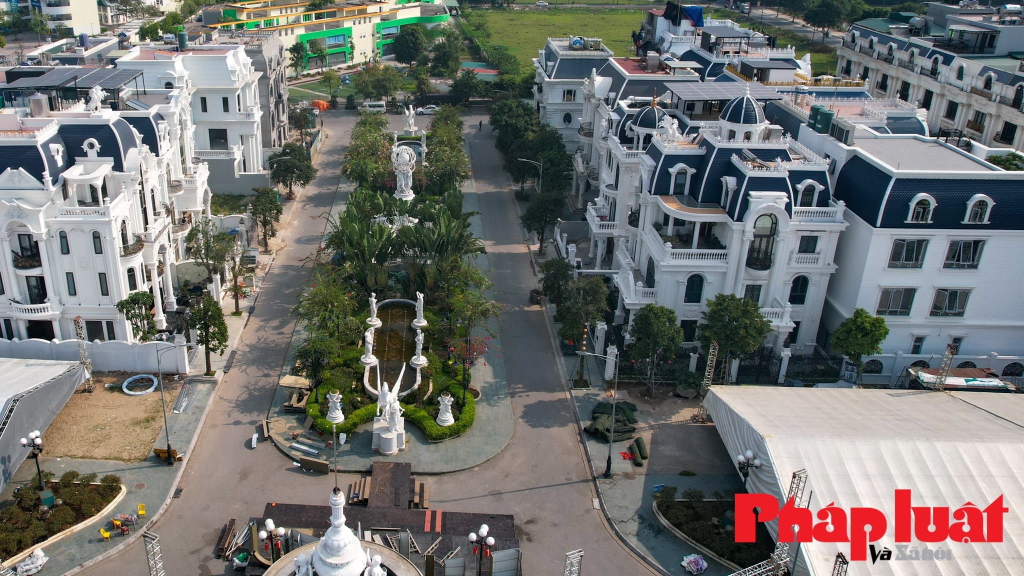 Khám phá "làng nhà giàu" ở ngoại thành Hà Nội