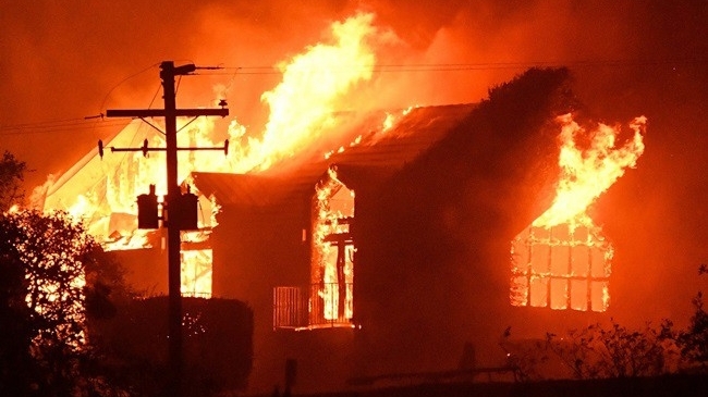 Cháy nhà trọ lúc rạng sáng, 13 người tử vong