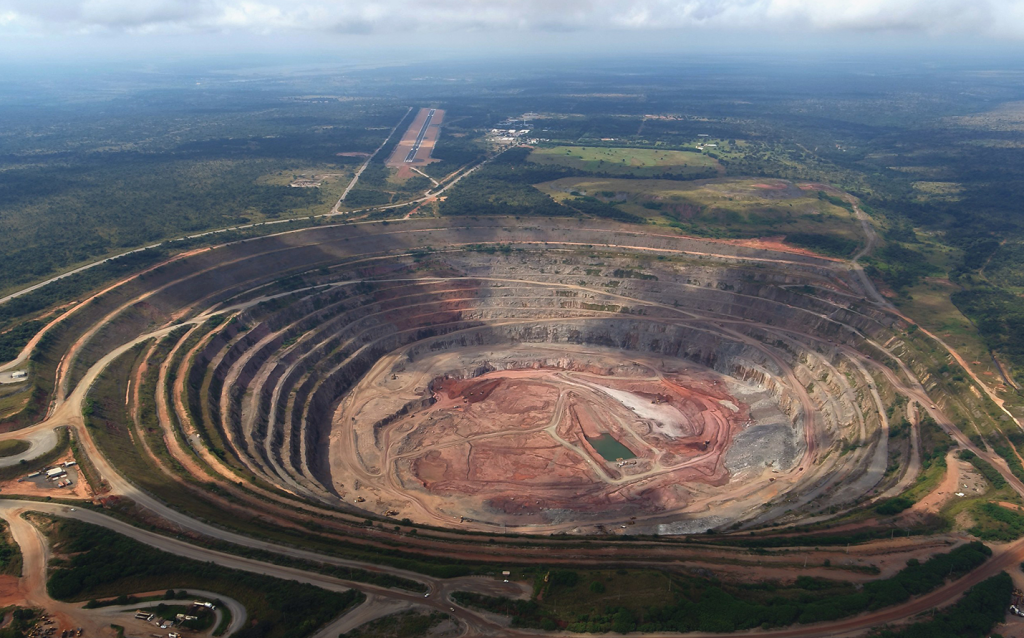 Mỏ kim cương lớn nhất thế giới được đi vào khai thác tại Angola