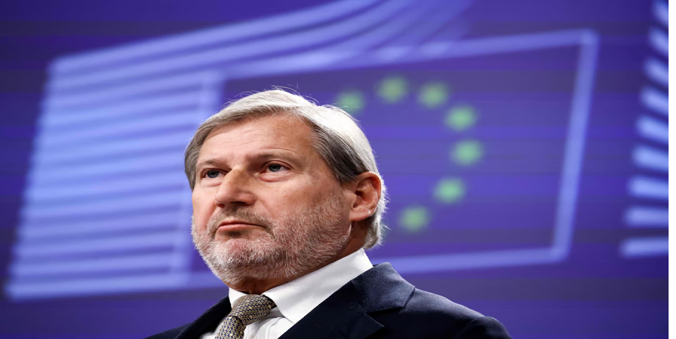 Ủy viên châu Âu về Hành chính và ngân sách, Johannes Hahn. Ảnh: RT