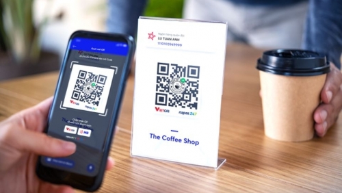 Cảnh giác với chiêu trò dán đè mã QR Code để chiếm đoạt tiền