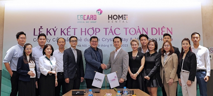 Crystal Bay Card hợp tác toàn diện với Nha khoa Home