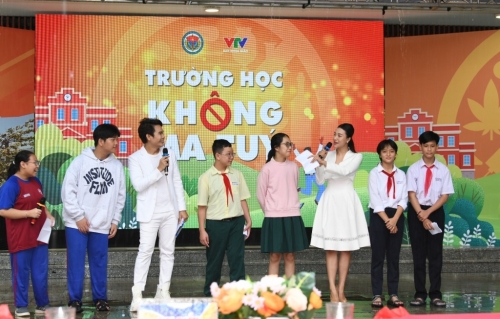 Lan tỏa rộng rãi đến tất cả các em học sinh thông điệp “Nói không với ma túy và chung tay đẩy lùi ma túy”