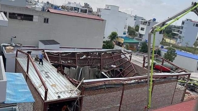 Vụ sập mái nhà đang thi công khiến nhiều người thương vong ở Thái Bình: Trách nhiệm thuộc về ai?