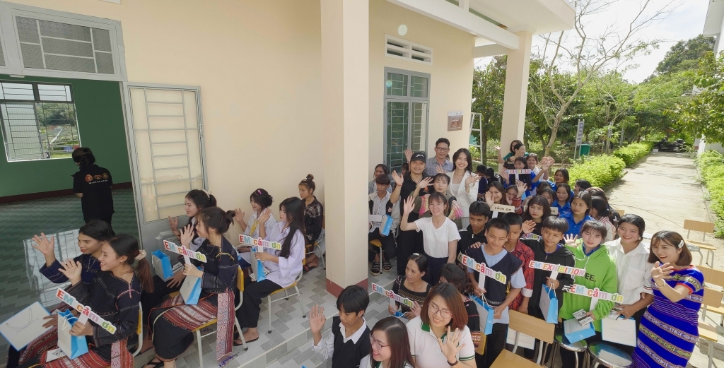 Khánh thành “Nhà nội trú cho em”: Tiếp sức cho học sinh miền núi Kbang đến trường