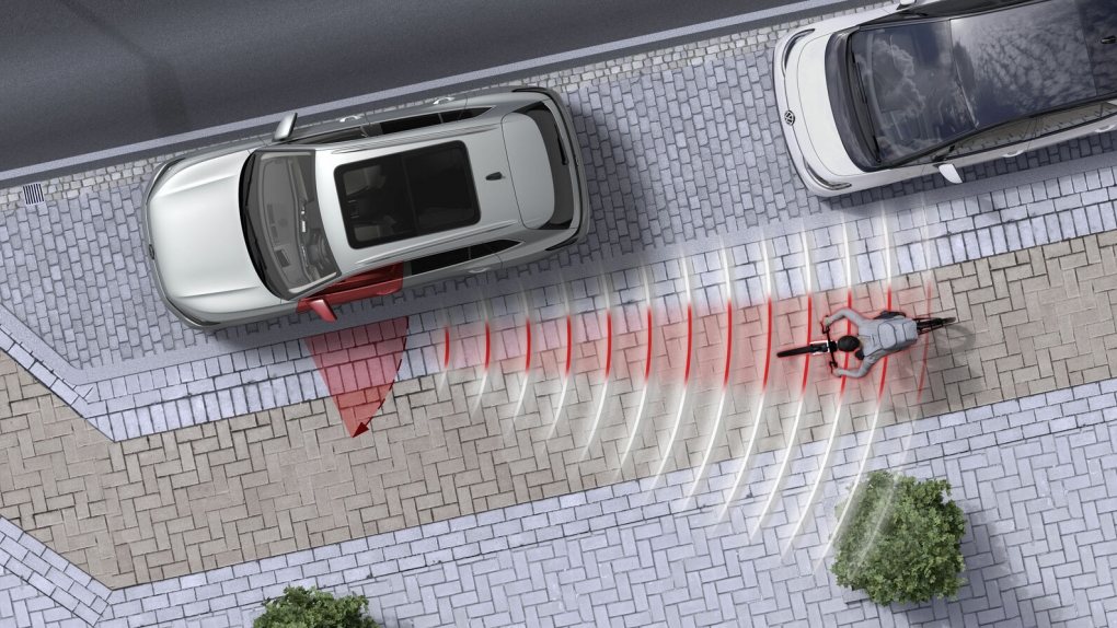 Volkswagen ra mắt hệ thống cảnh báo thoát hiểm độc đáo trên ô tô