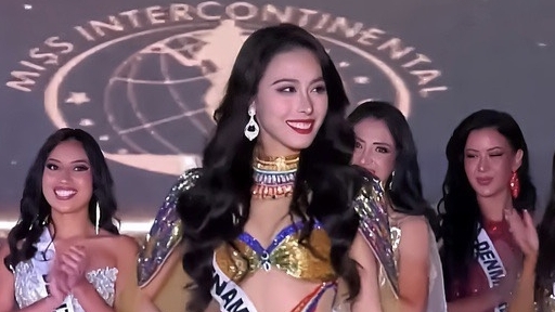 Ngọc Hằng đăng quang ngôi vị á hậu 2 Hoa hậu Liên lục địa
